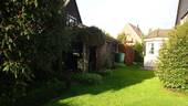 Garten mit Carport - 