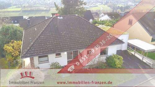 Außenansicht - Einfamilienhaus mit Traumgarten, Garage & Carport!