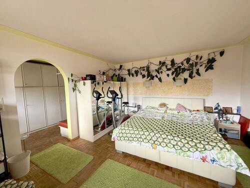 Elternschlafzimmer mit Ankleidezimmer - 