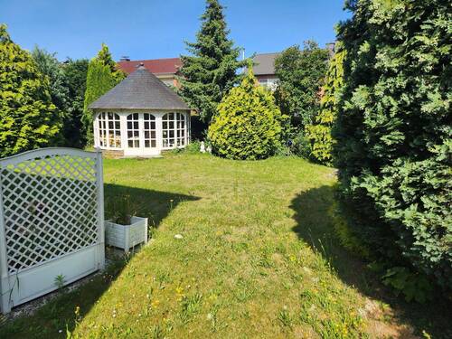 Garten mit Pavillon - 6 Zimmer Einfamilienhaus zum Kaufen in Selm