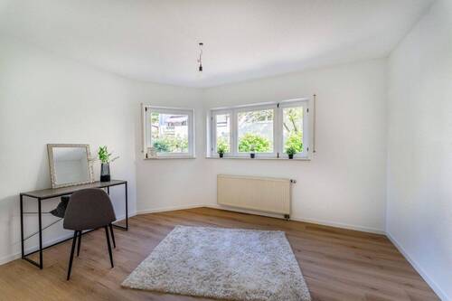 Kinderzimmer oder Homeoffice - 