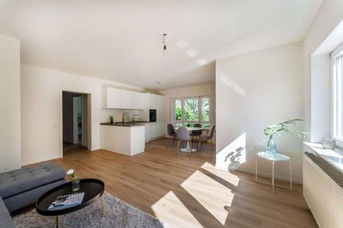 Wohn- Essbereich - +++schöne 4-Zimmer-Wohnung mit Garten und zwei Stellplätzen+++