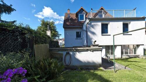 Gartenansicht - 5 Zimmer Einfamilienhaus zum Kaufen in Frankfurt