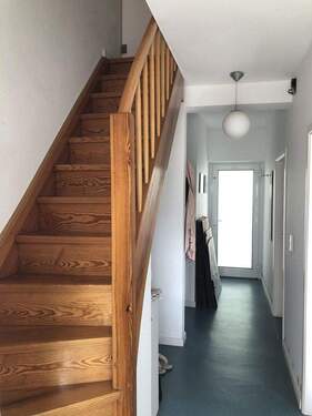 Treppe und Flur EG - 