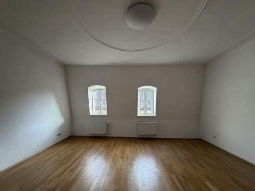 Wohnbereich Bild 2 - 2 Zimmer Etagenwohnung zur Miete in Erlangen