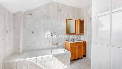 1. OG Badezimmer 2 - 