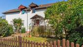 Außenansicht 2 - Einziehen & wohlfühlen - Reihenmittelhaus mit Terrasse, Balkon, Stellplatz und praktischem Grundriss