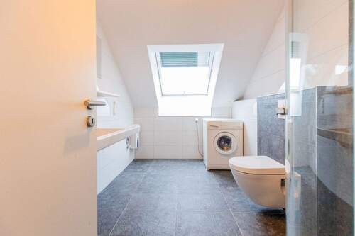Badezimmer Dachgeschoss - 