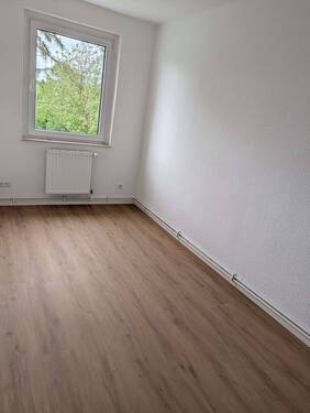 PXL_20260512_090050185 - 3 Zimmer Etagenwohnung zur Miete in BORNA-Neukirchen