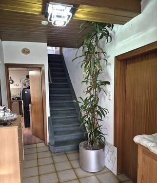 Flur und Treppenhaus - 