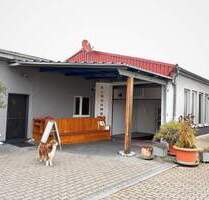 Vielseitige Immobilie - nutzbar für Gewerbe Büro Praxis - Ausstellung mit Wohnung in zentraler Lage - Oberasbach Altenberg