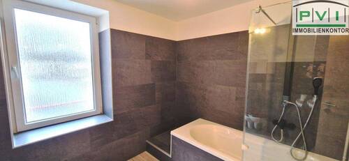 Badezimmer - 2 Zimmer Etagenwohnung zur Miete in Schwarzenberg/Erzgeb.