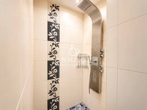 Dusche Badezimmer 1. Obergeschoss - 