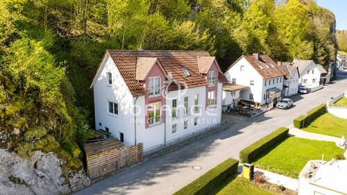 Außenansicht - Mehr Haus fürs Geld - Neuwertiges Haus in ruhiger Lage mit Bahnanschluss, 15 Min. nach Regensburg