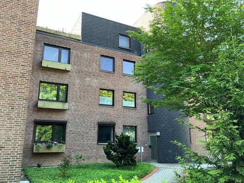 Vorderansicht - 4 Zimmer Etagenwohnung in Laatzen