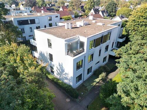 Blick von oben auf das Mehrparteienhaus - 