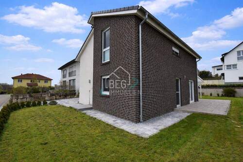 Aussenansicht - 5 Zimmer Einfamilienhaus zum Kaufen in Wolpertshausen