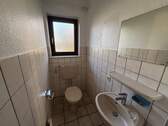 Gäste-WC mit Fenster - 