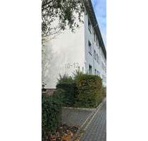 Schöne 4 Zimmer Erdgeschoss Eigentumswohnung im Grüngürtel Frankfurt Nied - Frankfurt am Main