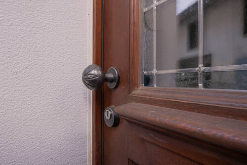 Detail Haustür - 4 Zimmer Einfamilienhaus zum Kaufen in Gießen