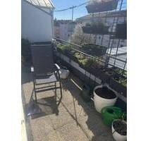 Schöne 3 Zimmer-Wohnung im 3.OG -2 Balkone -Aufzug- 90449 Nürnberg