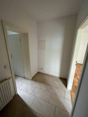Flur - Terrassenwohnung mit 59,00 m&sup2; in Leipzig zur Miete