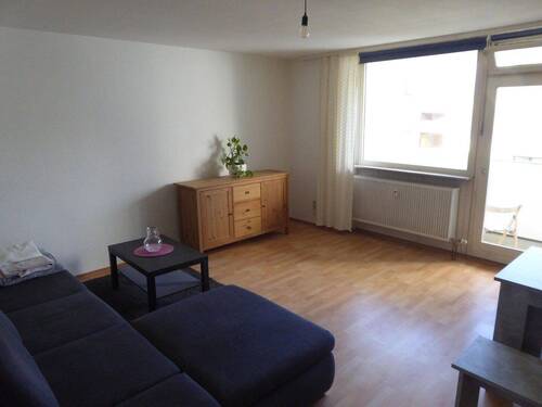 Wohnzimmer (jetzt leer) - Etagenwohnung mit 61,00 m&sup2; in Erlangen zur Miete