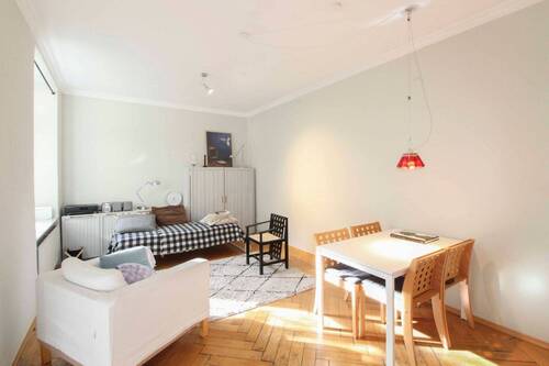 Wohnzimmer - Etagenwohnung mit 68,00 m² in München zum Kaufen