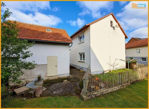 Hinteransicht - Einfamilienhaus mit 120,00 m&sup2; in Antrifttal / Bernsburg zum Kaufen