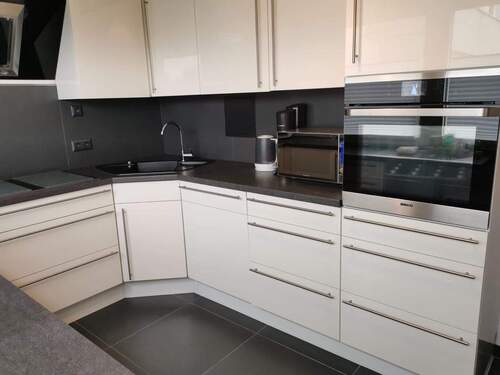 Einbauküche - **Schöne Dreiraumwohnung mit Balkon und Einbauküche im TOPZUSTAND, KAUFEN statt mieten!!***