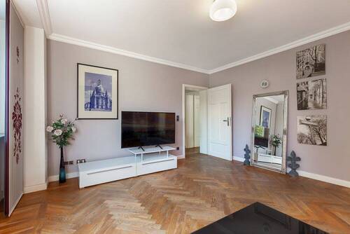 Wohnzimmer - 2 Zimmer Etagenwohnung zum Kaufen in Berlin