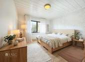 Schlafzimmer EG digitalisiert - 