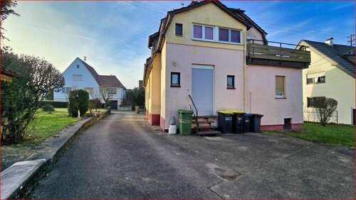 Rückansicht Haus - 6 Zimmer Mehrfamilienhaus, Wohnhaus zum Kaufen in Wurmberg