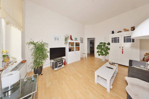 Wohnzimmer 1. OG re. - 