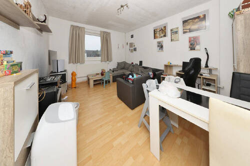 Wohnzimmer 3. OG mi. - 