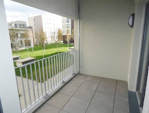 Loggia - Toll geschnittene 2-Zi. Whg mit Balkon, Parkett, FBH und AR