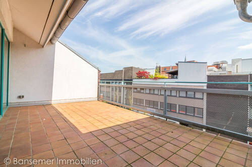 DG: Dachterrasse - - VERMIETET -Mittendrin statt nur dabei