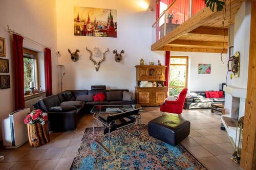 Wohnzimmer - Einfamilienhaus mit 180,00 m² in Chieming zum Kaufen