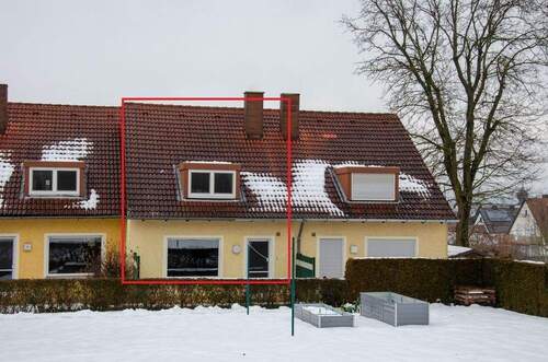 Südseite - 4 Zimmer Reihenmittelhaus in Vilseck / Schlicht