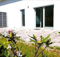 Kleines ebenerdiges Reihenhaus mit Garten aus 2021 für Mieter ab 50 Haustier erlaubt - Brekendorf