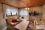 Zweites Wohnzimmer zur Straße.jpg - 6 Zimmer Mehrfamilienhaus, Wohnhaus zum Kaufen in Lauda-Königshofen