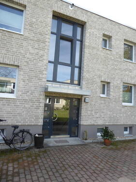 Hauseingang - 3 Zimmer Etagenwohnung in Hamburg