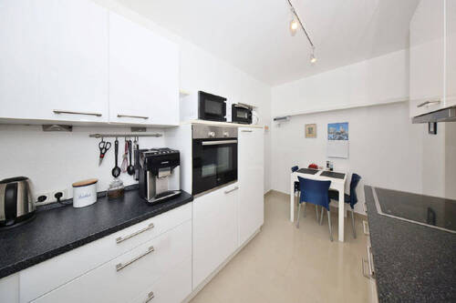 ...mit neuer Einbauküche... - 