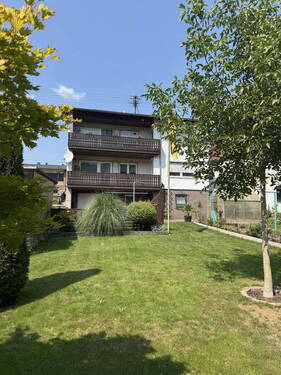 Rückansicht - 9 Zimmer Mehrfamilienhaus, Wohnhaus in Illingen