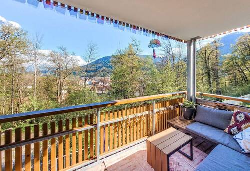 Balkon - Besondere Lage - Neuwertige 4-Zimmer Wohnung nahe Stadtzentrum & Natur, von privat