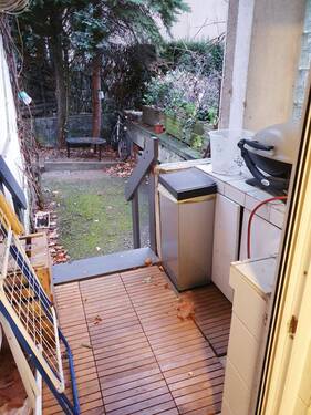 ... Zugang zum Balkon und Terrasse - 