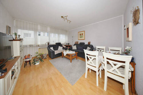 Wohn- und Esszimmer - 