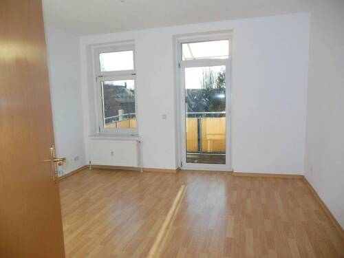 Zimmer 1 mit Balkon - 2 Zimmer 2- Zimmer zur Miete in Leipzig