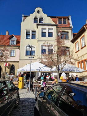 Außenansicht Markt 2 - TOP Lage in Bad Rodach; Wohn und Geschäftshaus mit Eiscafe, neue Gasheizung