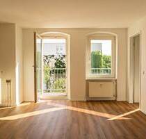 Absolute Rarität am Helmholtzplatz: 1.5 Zi-Wohnung im 4. OG & 1.5 Zi-DG-Rohling im Privatverkauf - Berlin Prenzlauer Berg